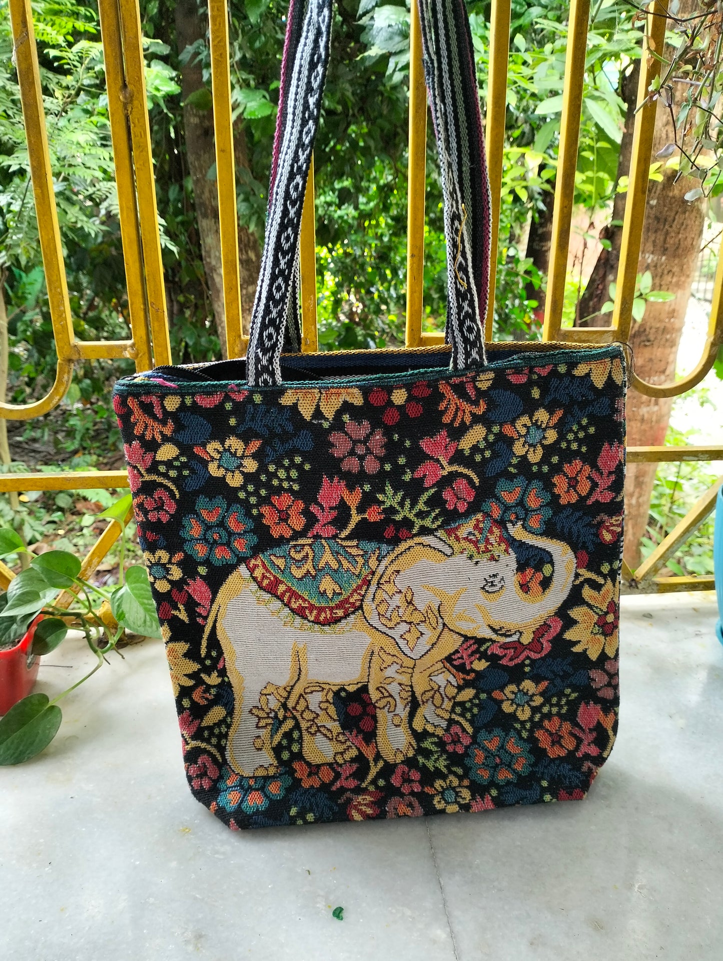 Handcrafted Shantiniketan Tote Bag – Colorful Traditional Design for Women