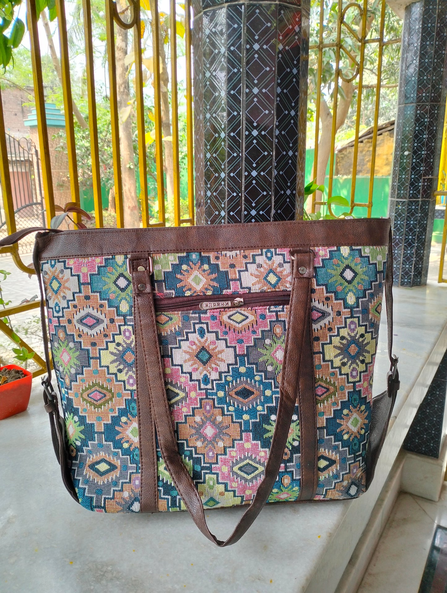 Traditional Shantiniketan Shoulder Bag for Women – Large, Spacious & Handcrafted with Ethnic Charm