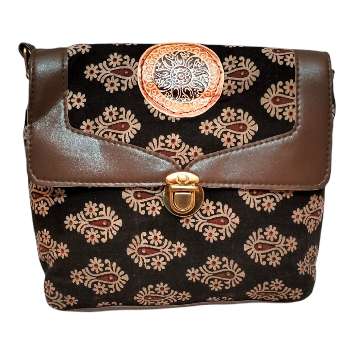 Shantiniketan Traditional Sling Bag – Handcrafted Ethnic Bag for Women