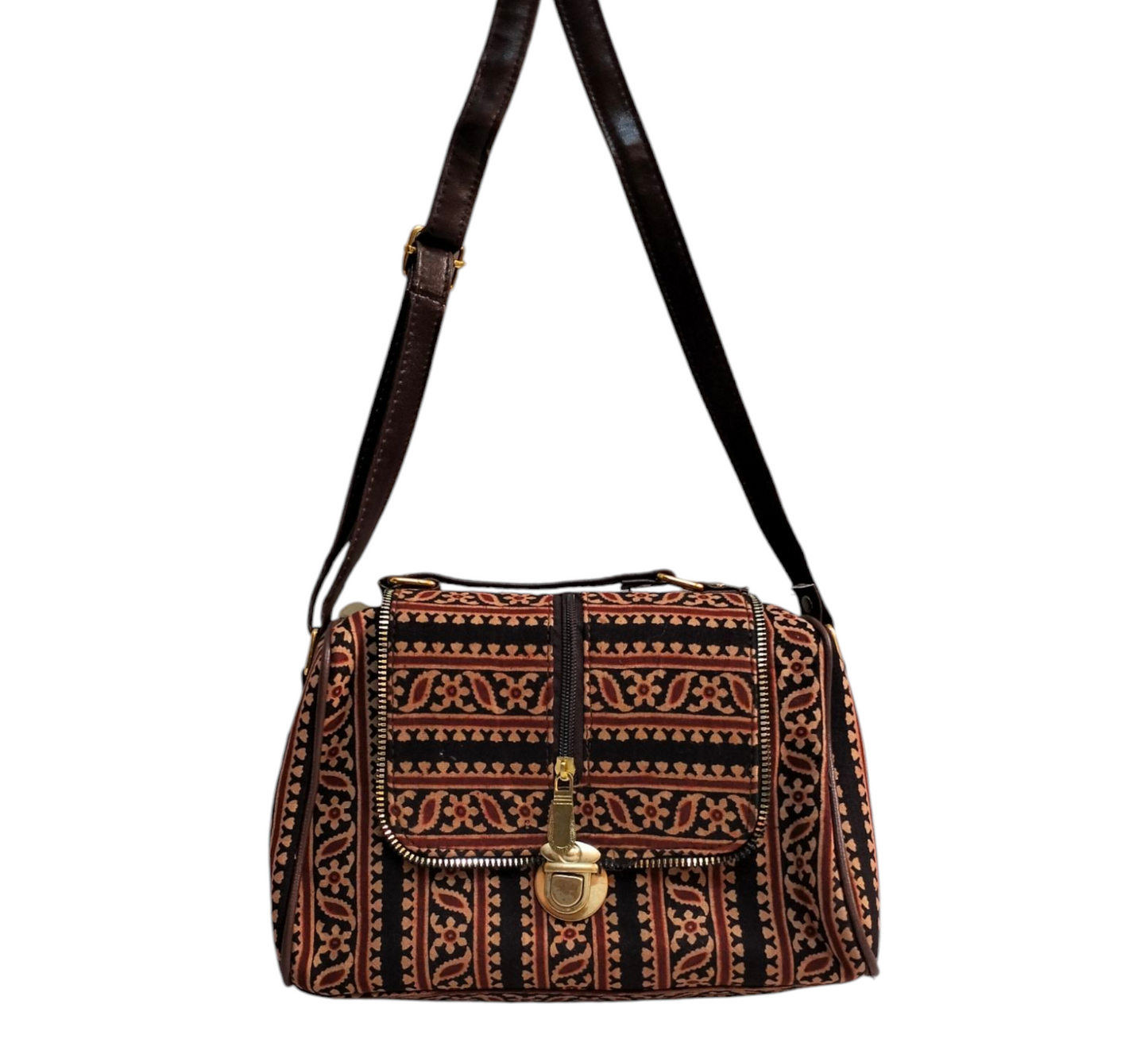 Traditional Shantiniketan Sling Bag for Women Handcrafted Elegance