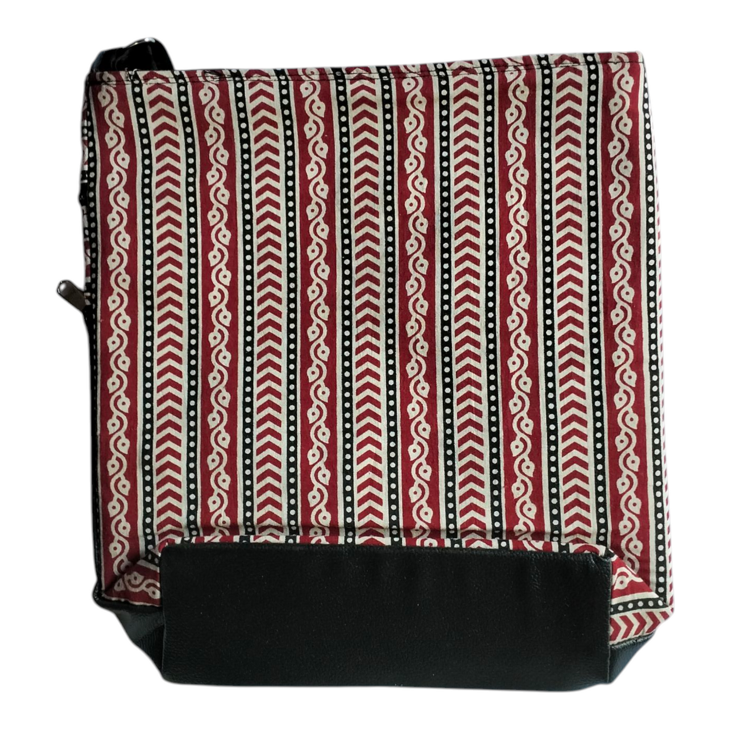 Traditional Shantiniketan Handmade Crossbody Sling Bag – Traditional Art for Women
