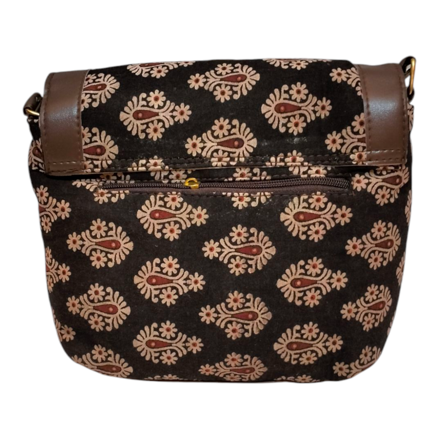 Shantiniketan Traditional Sling Bag – Handcrafted Ethnic Bag for Women