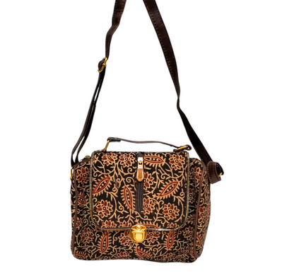 Shantiniketan Traditional Sling Bag – Handcrafted Ethnic Bag for Women