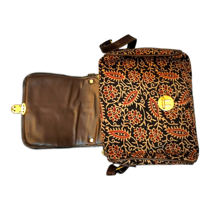 Shantiniketan Traditional Sling Bag – Handcrafted Ethnic Bag for Women