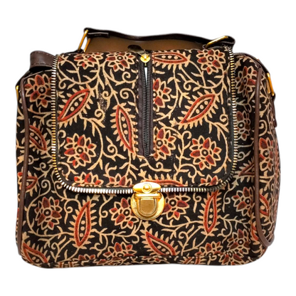 Shantiniketan Traditional Sling Bag – Handcrafted Ethnic Bag for Women