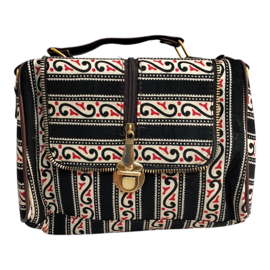 Traditional Shantiniketan Sling Bag for Women Handcrafted Elegance