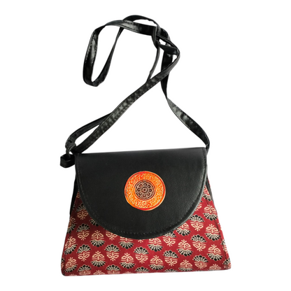 Shantiniketan Handicraft Sling Bag - A Piece of Indian Heritage