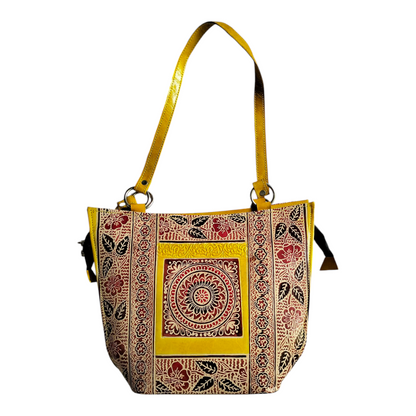 Traditional Shantiniketan Style Shoulder Bag – Spacious Handcrafted Bag Showcasing the Heritage of Bengal